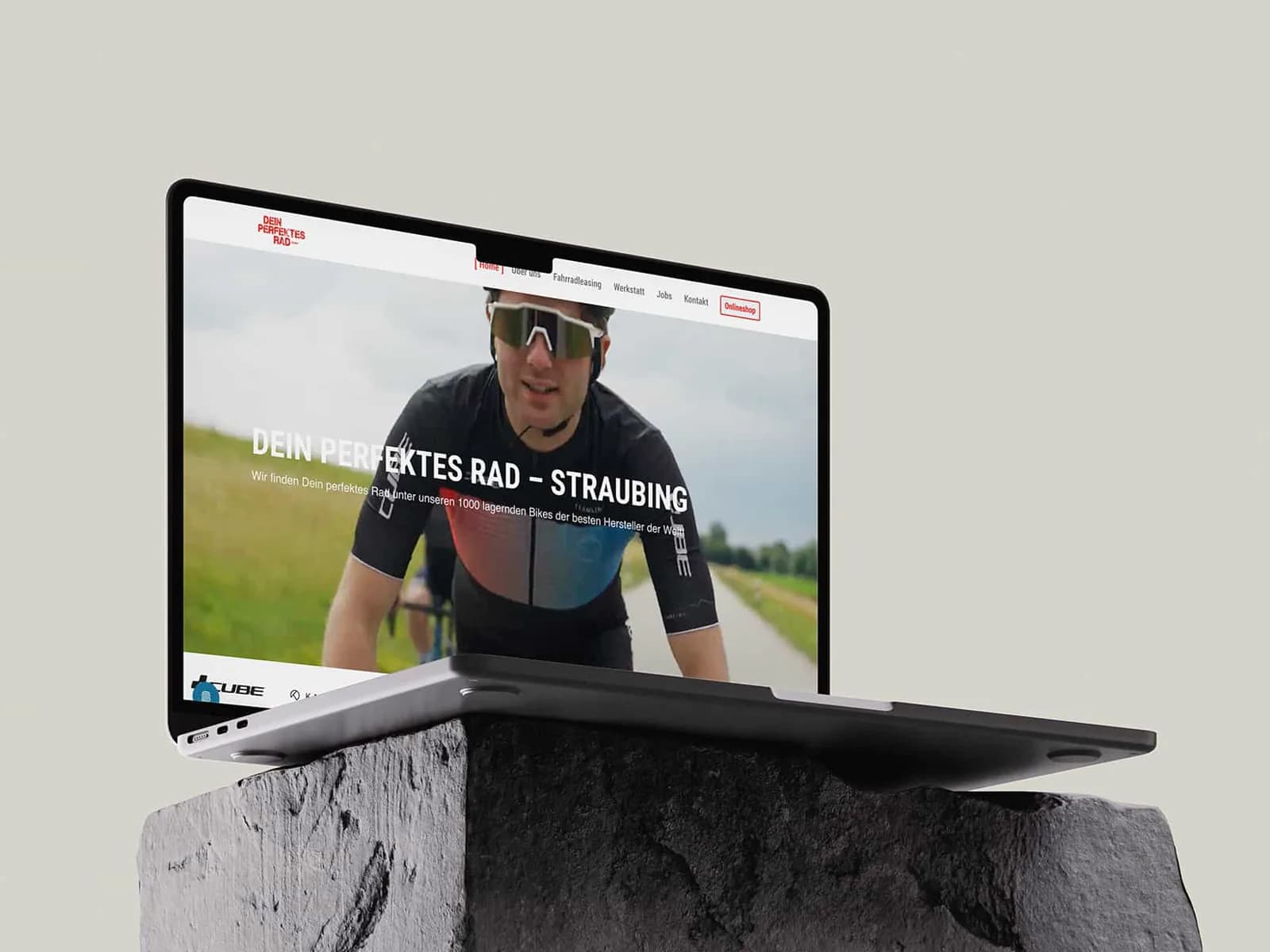 Die Website von Dein perfektes Rad auf einem MacBook.